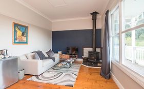 Hillview & Stringybark, Halls On Falls Homestead